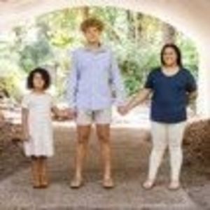 Meet your Posher, Lola